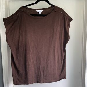 Liz Claiborne Brown Relaxed Fit Short Sleeve Tee